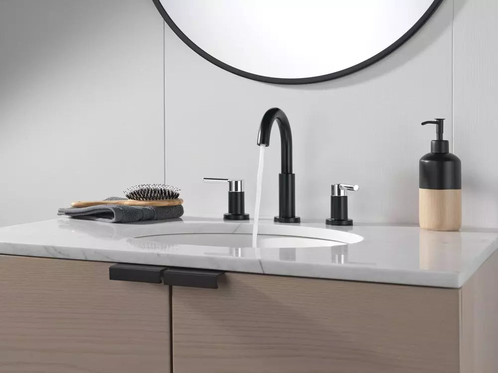 Bathroom Faucet - DELTA FAUCET CO - Two Handle Widespread Bathroom Sink Faucet in Matte Black/Chrome