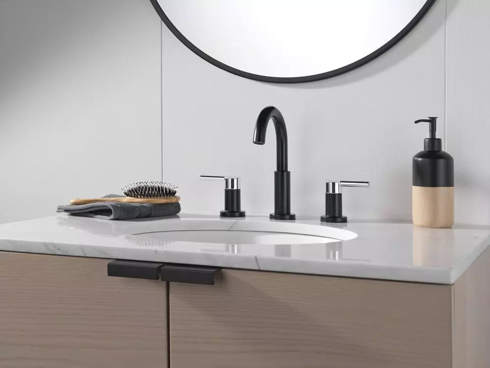 Bathroom Faucet - DELTA FAUCET CO - Two Handle Widespread Bathroom Sink Faucet in Matte Black/Chrome